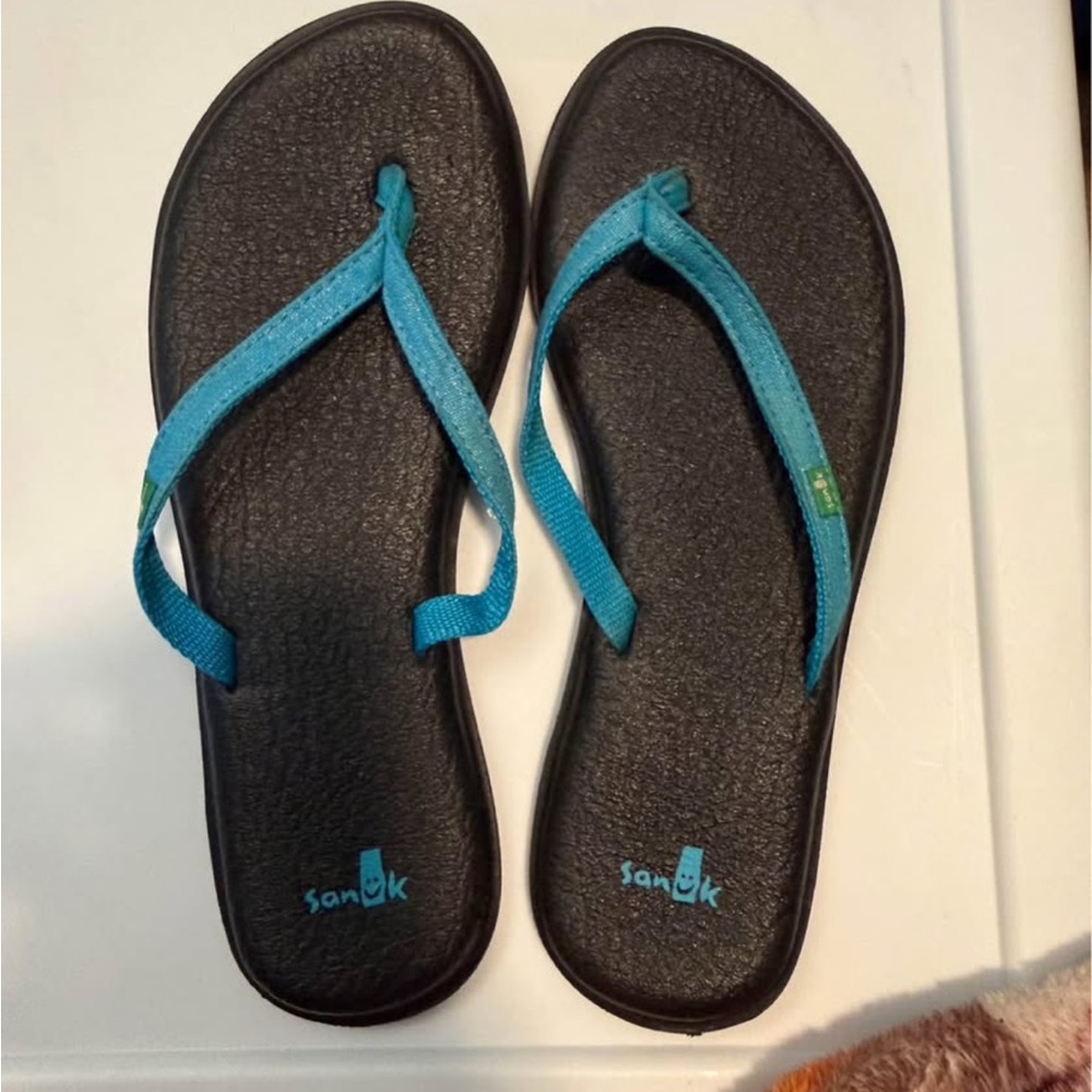 Size 8 Sanuk Flip Flops